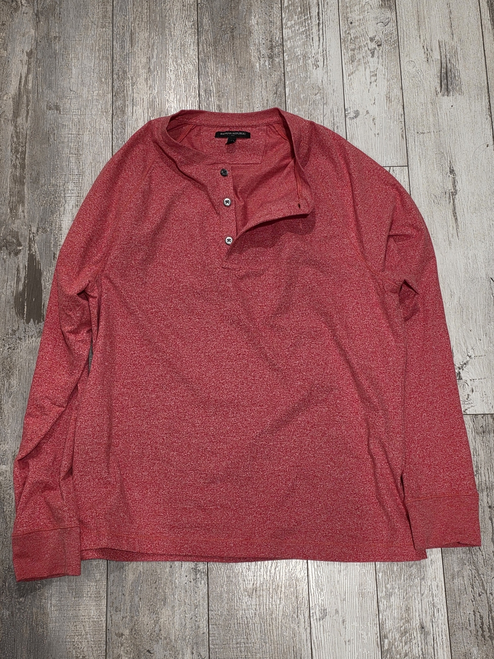 L) Men's Banana Republic Long Sleeve Henley Vibrant Speckled Red Tee Sweater